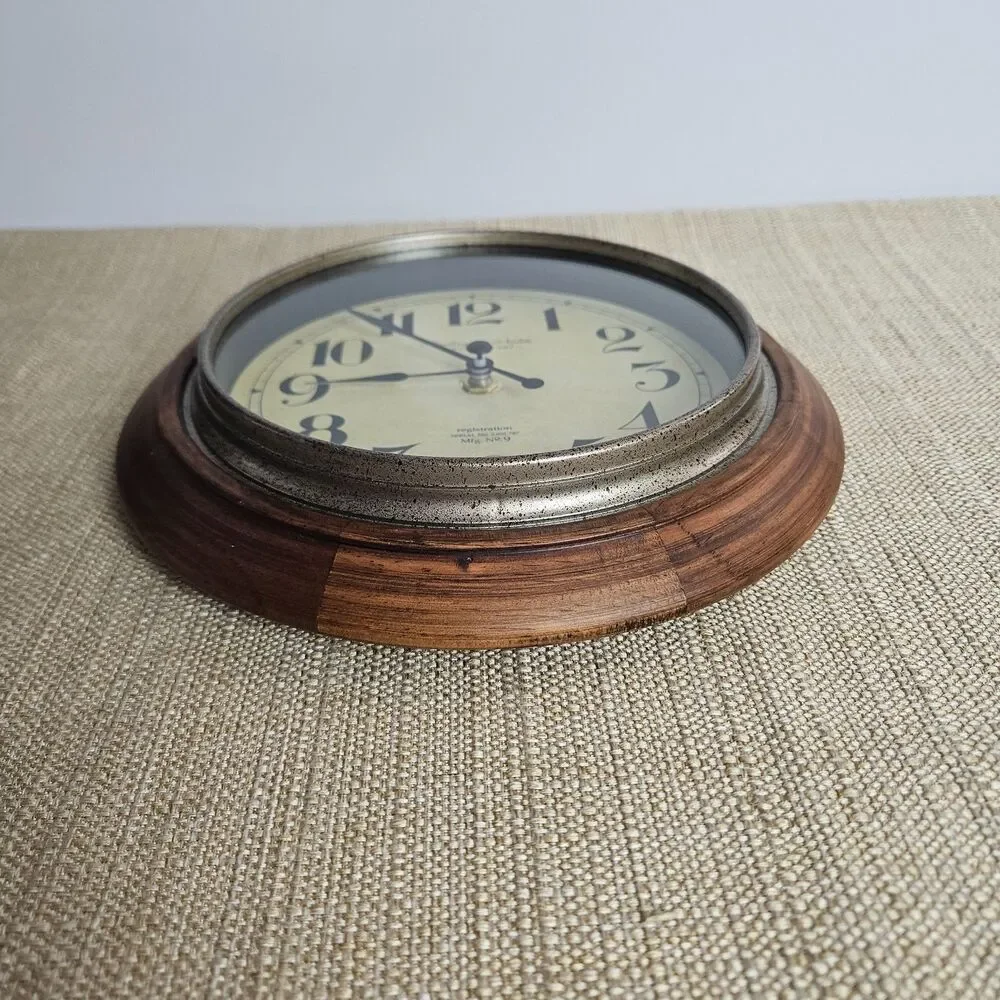 Round Wall Clock 10